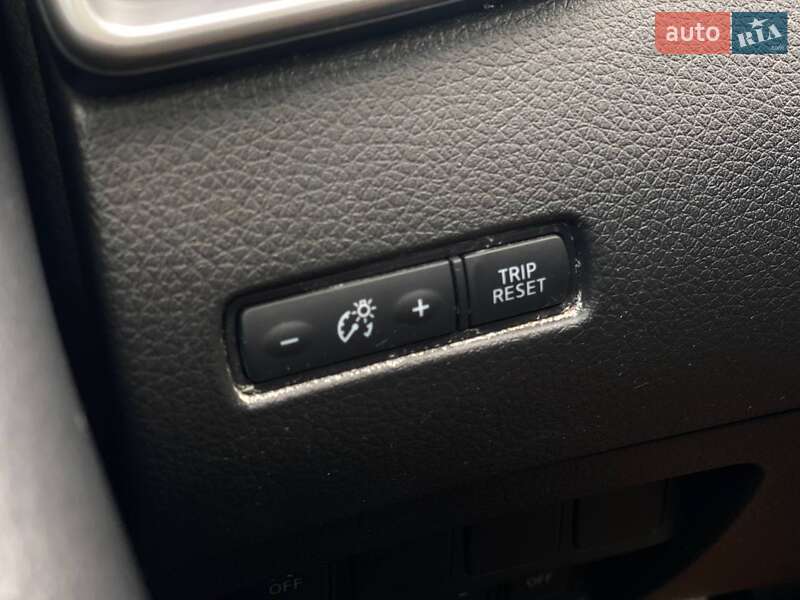 Позашляховик / Кросовер Nissan X-Trail 2014 в Києві фото 32 Позашляховик / Кросовер Nissan X-Trail 2014 в Києві