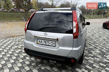 Внедорожник / Кроссовер Nissan X-Trail 2011 в 