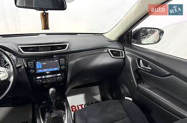 Внедорожник / Кроссовер Nissan X-Trail 2016 в 