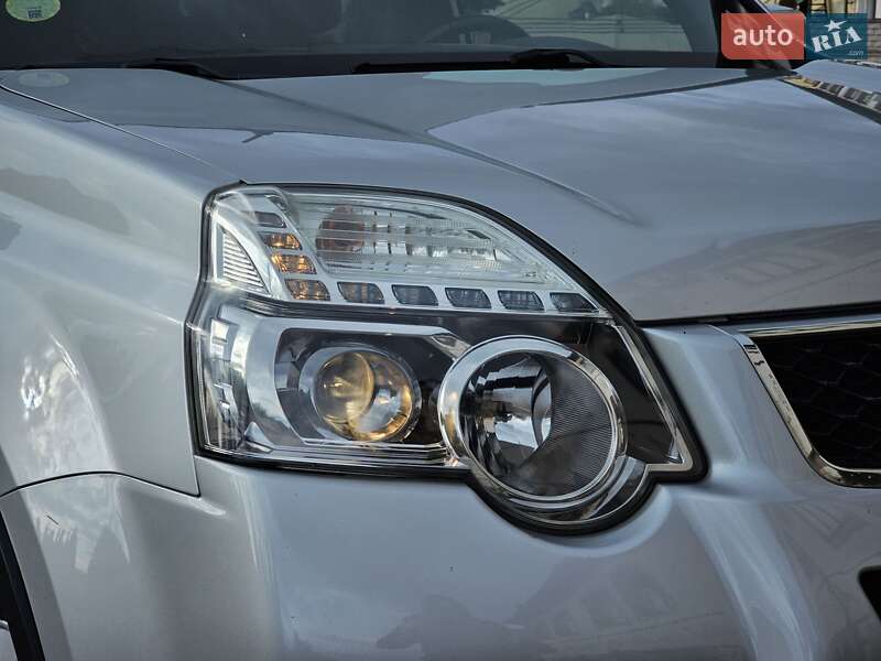 Внедорожник / Кроссовер Nissan X-Trail 2012 в Стрые