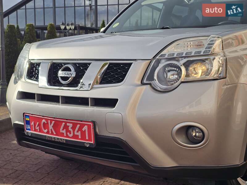 Внедорожник / Кроссовер Nissan X-Trail 2012 в Стрые