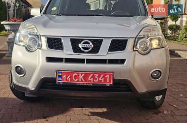 Внедорожник / Кроссовер Nissan X-Trail 2012 в 