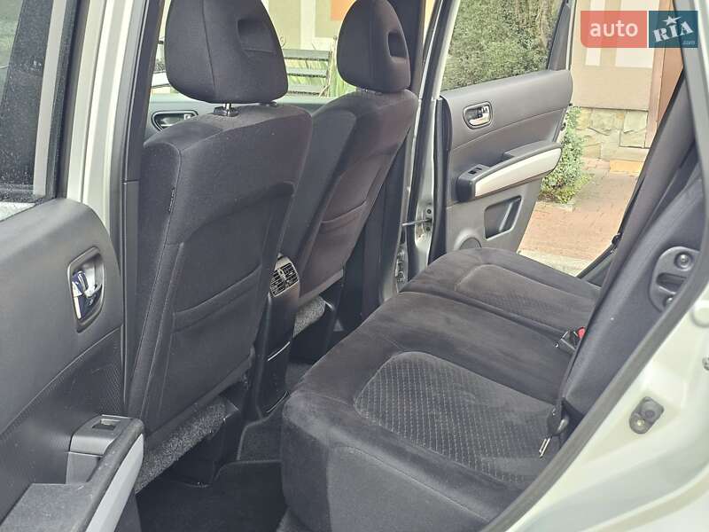 Внедорожник / Кроссовер Nissan X-Trail 2012 в Стрые