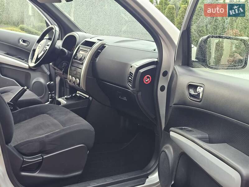 Внедорожник / Кроссовер Nissan X-Trail 2012 в Стрые