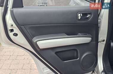Внедорожник / Кроссовер Nissan X-Trail 2012 в 