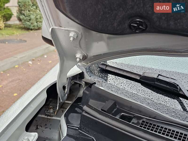 Внедорожник / Кроссовер Nissan X-Trail 2012 в Стрые