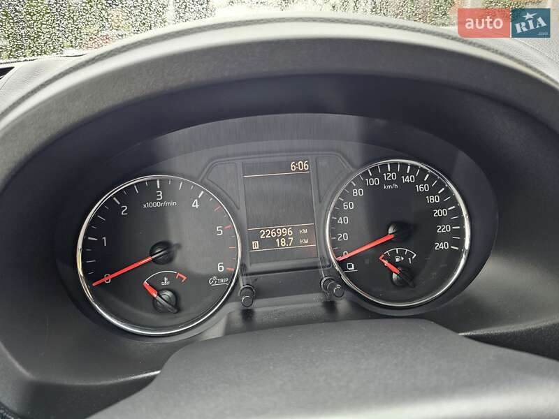 Внедорожник / Кроссовер Nissan X-Trail 2012 в Стрые