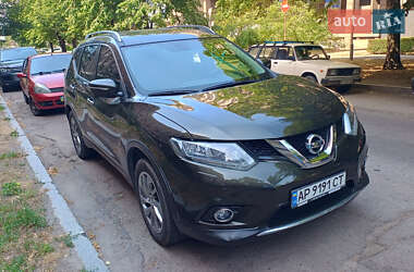 Внедорожник / Кроссовер Nissan X-Trail 2016 в 