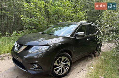 Внедорожник / Кроссовер Nissan X-Trail 2016 в 