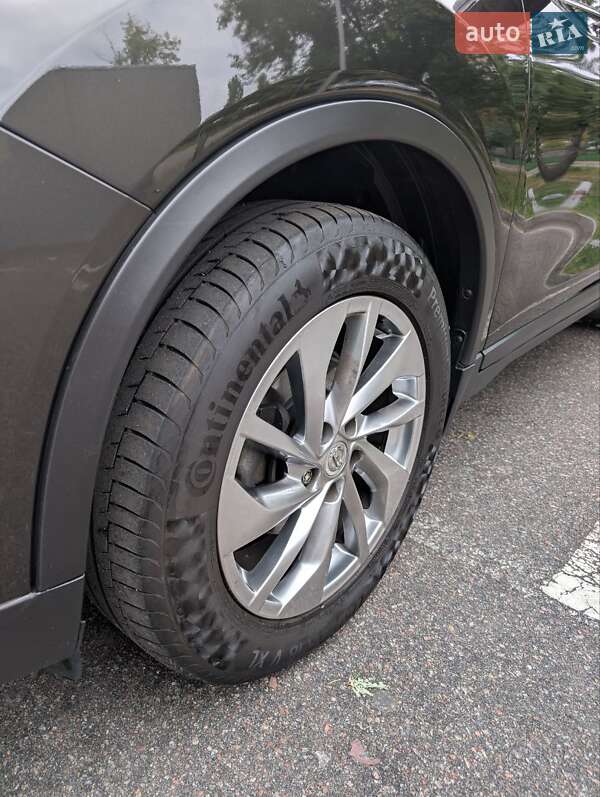 Внедорожник / Кроссовер Nissan X-Trail 2017 в Киеве фото 6 Внедорожник / Кроссовер Nissan X-Trail 2017 в Киеве