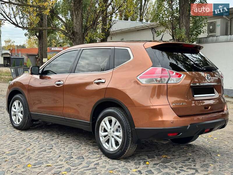 Внедорожник / Кроссовер Nissan X-Trail 2015 в Ахтырке