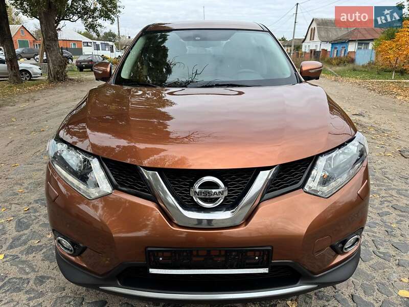 Внедорожник / Кроссовер Nissan X-Trail 2015 в Ахтырке