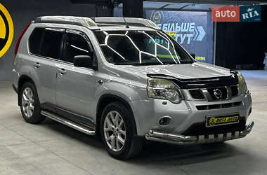 Позашляховик / Кросовер Nissan X-Trail 2011 в Чернівцях