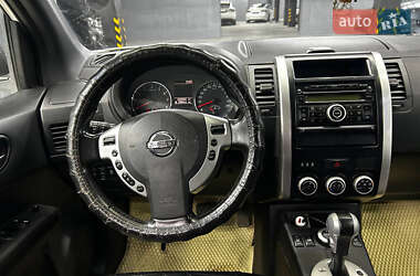 Позашляховик / Кросовер Nissan X-Trail 2011 в 