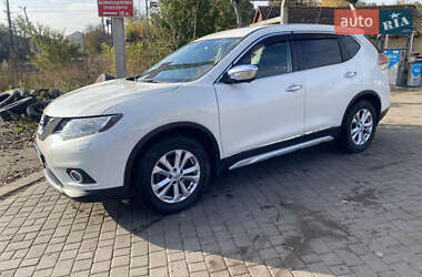 Позашляховик / Кросовер Nissan X-Trail 2017 в  фото 3 Позашляховик / Кросовер Nissan X-Trail 2017 в