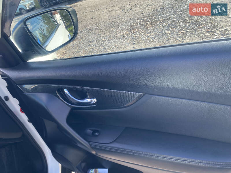 Внедорожник / Кроссовер Nissan X-Trail 2017 в Львове фото 10 Внедорожник / Кроссовер Nissan X-Trail 2017 в Львове