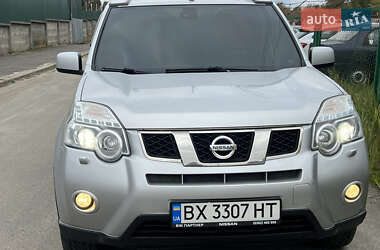 Внедорожник / Кроссовер Nissan X-Trail 2014 в 