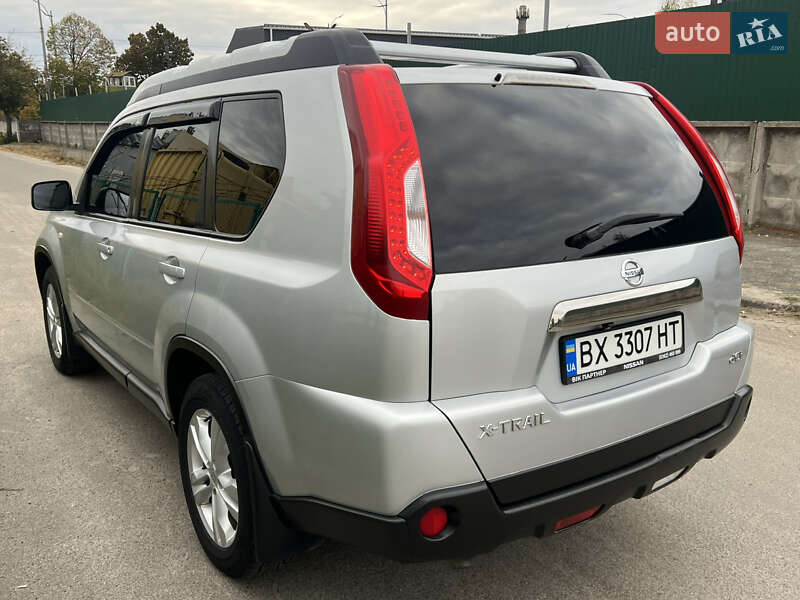 Позашляховик / Кросовер Nissan X-Trail 2014 в Києві