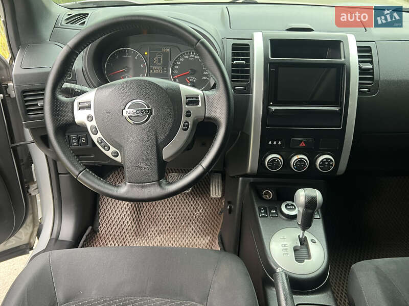 Позашляховик / Кросовер Nissan X-Trail 2014 в Києві