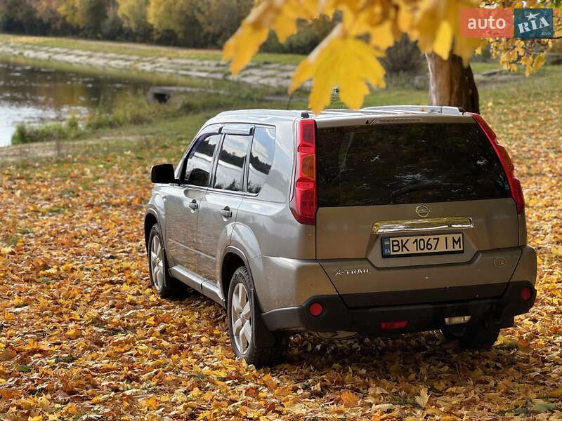 Внедорожник / Кроссовер Nissan X-Trail 2008 в Гоще