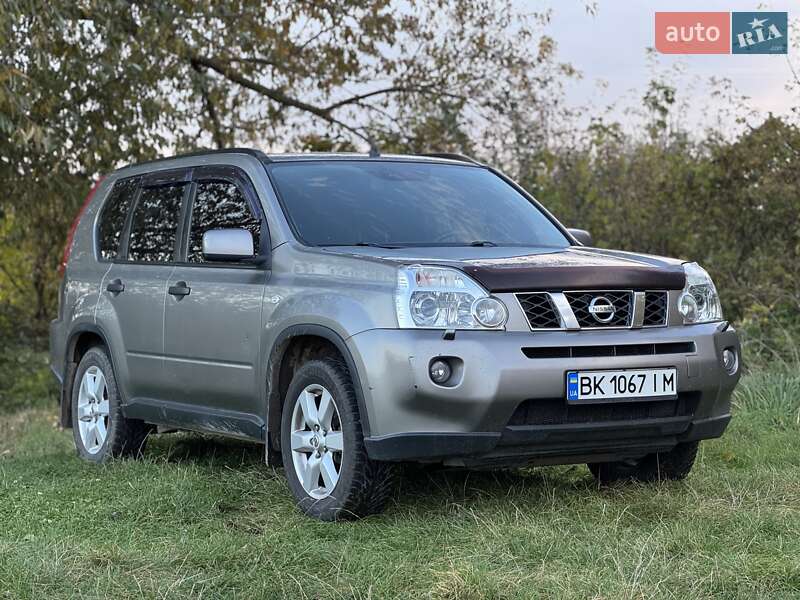 Внедорожник / Кроссовер Nissan X-Trail 2008 в Гоще