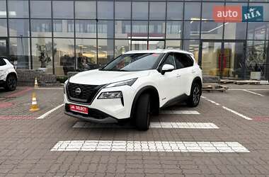 Внедорожник / Кроссовер Nissan X-Trail 2023 в 