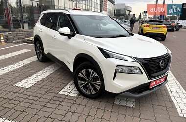 Внедорожник / Кроссовер Nissan X-Trail 2023 в 