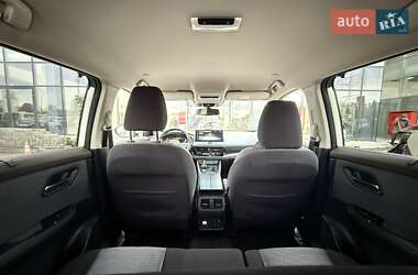 Внедорожник / Кроссовер Nissan X-Trail 2023 в 