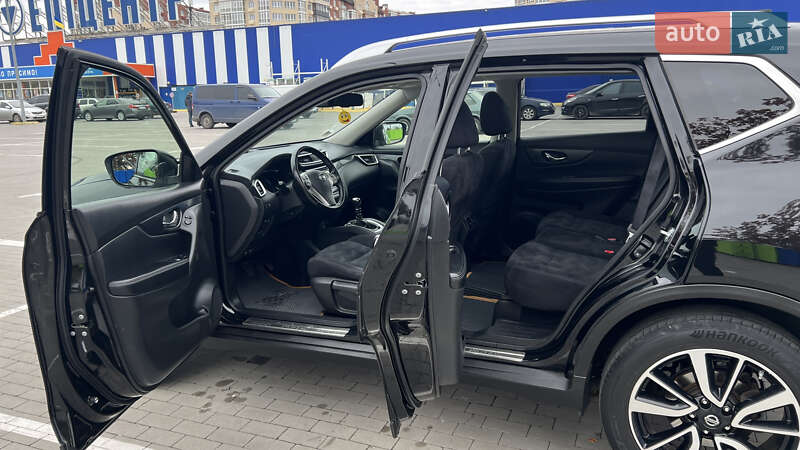 Позашляховик / Кросовер Nissan X-Trail 2016 в Умані фото 27 Позашляховик / Кросовер Nissan X-Trail 2016 в Умані