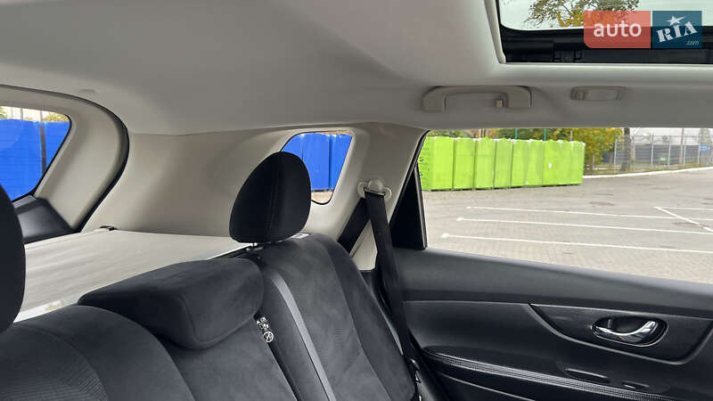 Позашляховик / Кросовер Nissan X-Trail 2016 в Умані фото 36 Позашляховик / Кросовер Nissan X-Trail 2016 в Умані