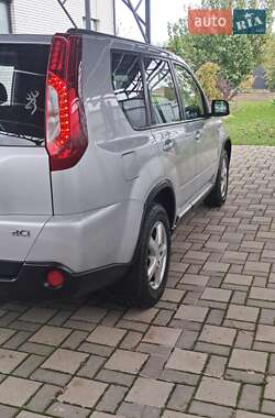 Внедорожник / Кроссовер Nissan X-Trail 2012 в 