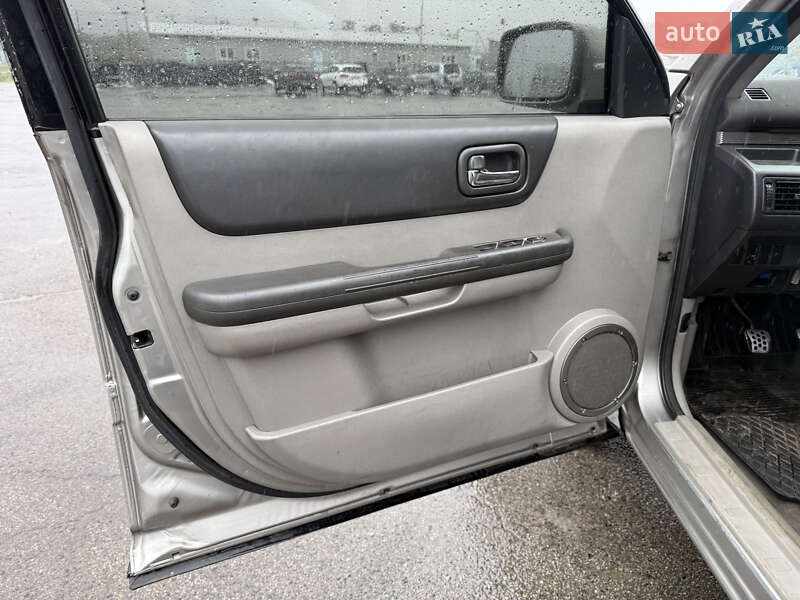 Внедорожник / Кроссовер Nissan X-Trail 2003 в Киеве фото 29 Внедорожник / Кроссовер Nissan X-Trail 2003 в Киеве