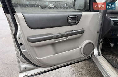 Позашляховик / Кросовер Nissan X-Trail 2003 в 