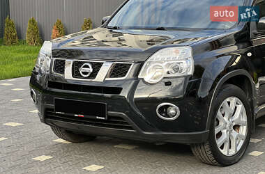 Внедорожник / Кроссовер Nissan X-Trail 2012 в 