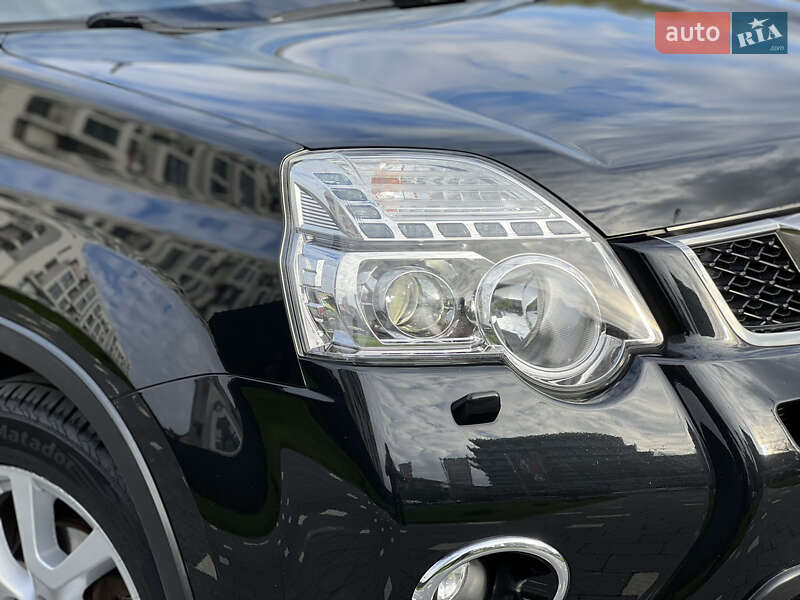 Позашляховик / Кросовер Nissan X-Trail 2012 в Ужгороді