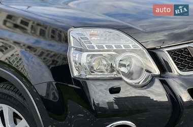 Внедорожник / Кроссовер Nissan X-Trail 2012 в 