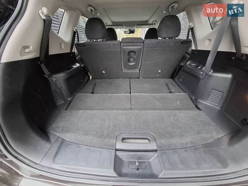 Позашляховик / Кросовер Nissan X-Trail 2016 в Луцьку