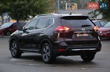 Внедорожник / Кроссовер Nissan X-Trail 2018 в 