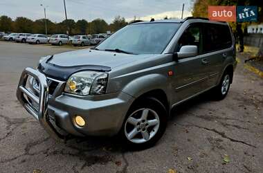 Внедорожник / Кроссовер Nissan X-Trail 2003 в Бердичеве