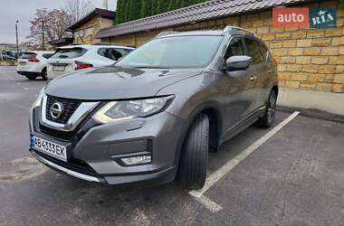 Внедорожник / Кроссовер Nissan X-Trail 2021 в 