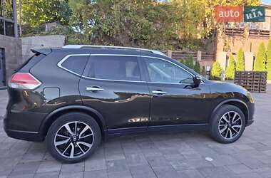 Внедорожник / Кроссовер Nissan X-Trail 2016 в 
