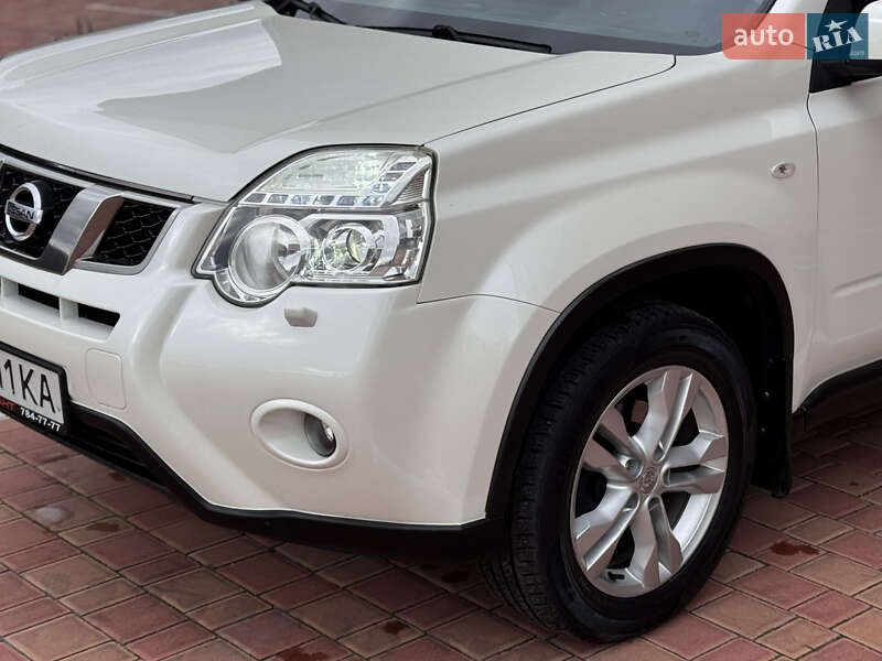 Позашляховик / Кросовер Nissan X-Trail 2011 в Одесі