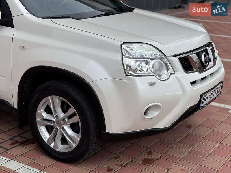 Позашляховик / Кросовер Nissan X-Trail 2011 в Одесі