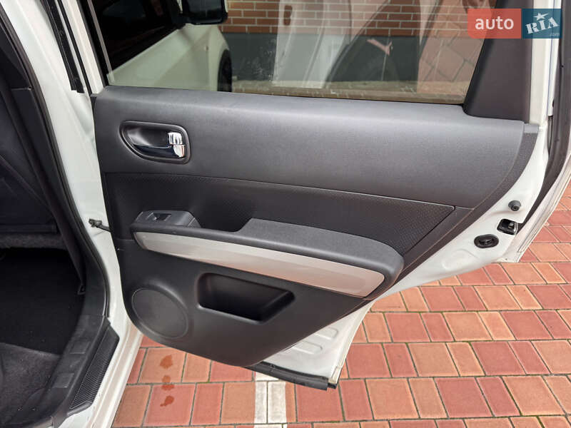 Позашляховик / Кросовер Nissan X-Trail 2011 в Одесі