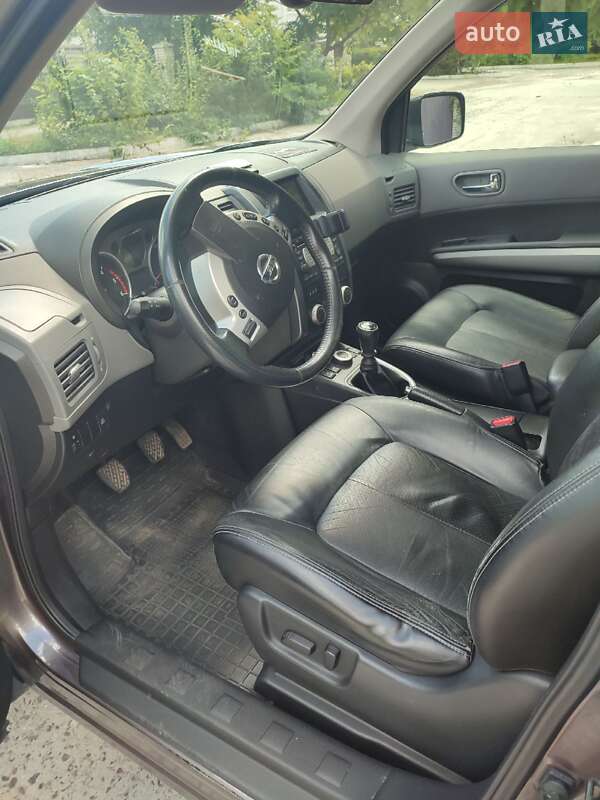 Внедорожник / Кроссовер Nissan X-Trail 2007 в Вараше фото 10 Внедорожник / Кроссовер Nissan X-Trail 2007 в Вараше