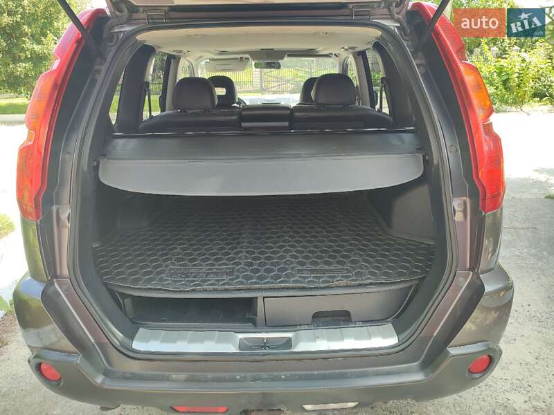 Внедорожник / Кроссовер Nissan X-Trail 2007 в Вараше фото 16 Внедорожник / Кроссовер Nissan X-Trail 2007 в Вараше