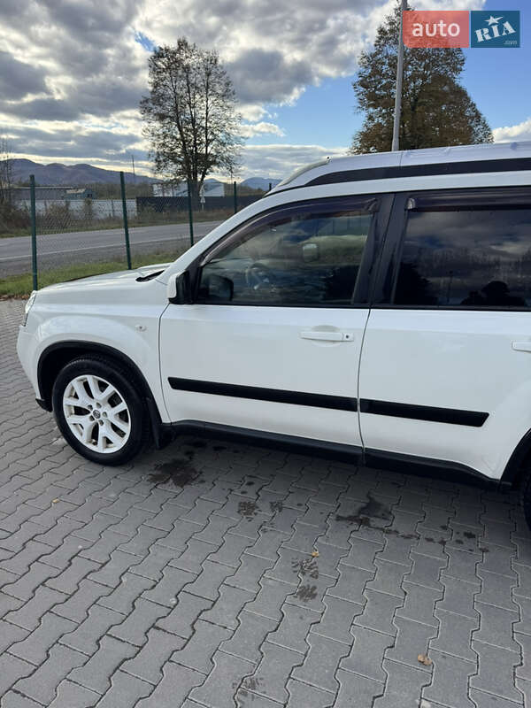 Позашляховик / Кросовер Nissan X-Trail 2013 в Тячеві