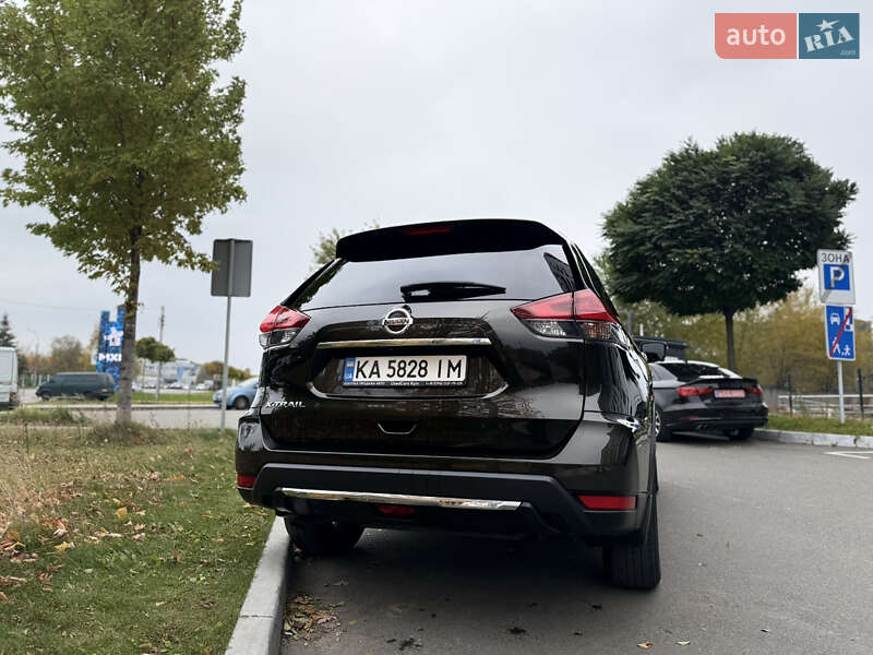 Позашляховик / Кросовер Nissan X-Trail 2017 в Вишневому фото 7 Позашляховик / Кросовер Nissan X-Trail 2017 в Вишневому