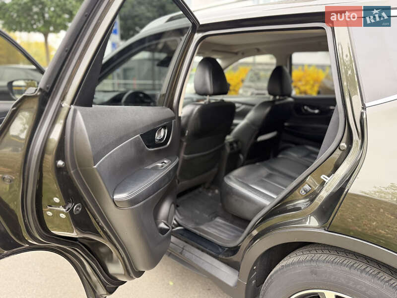Позашляховик / Кросовер Nissan X-Trail 2017 в Вишневому фото 13 Позашляховик / Кросовер Nissan X-Trail 2017 в Вишневому