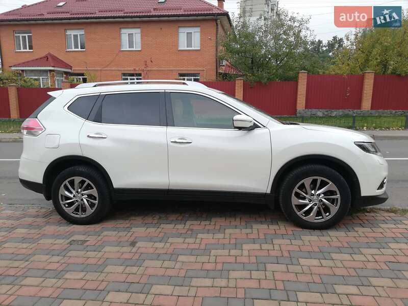 Позашляховик / Кросовер Nissan X-Trail 2016 в Києві фото 16 Позашляховик / Кросовер Nissan X-Trail 2016 в Києві